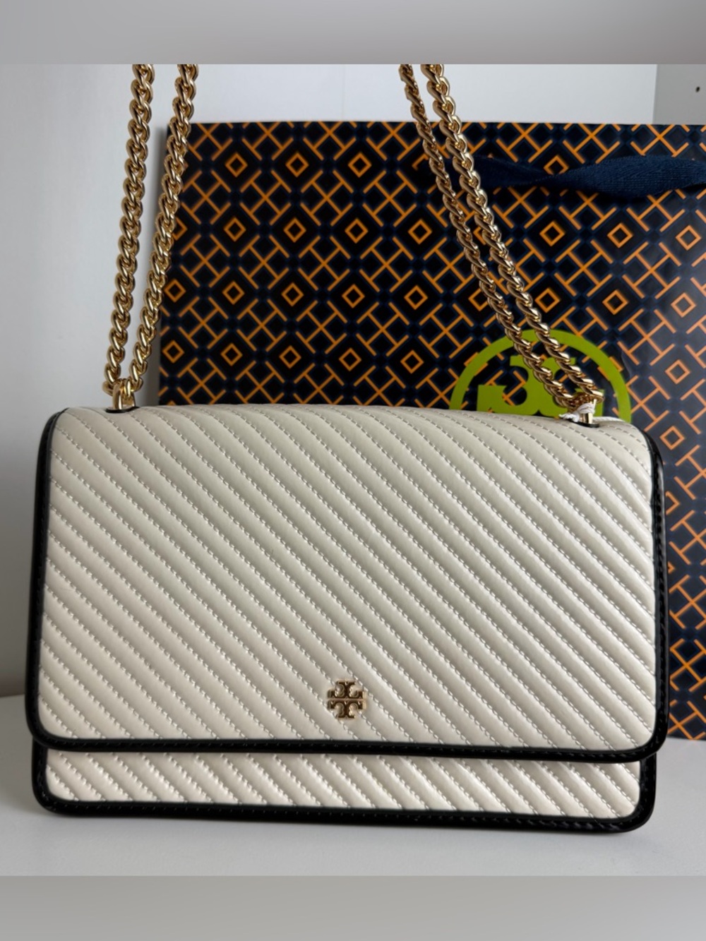 NWT Tory Burch Emerson Patent Puffy Quilted Flap Adjustable Shoulder Bag